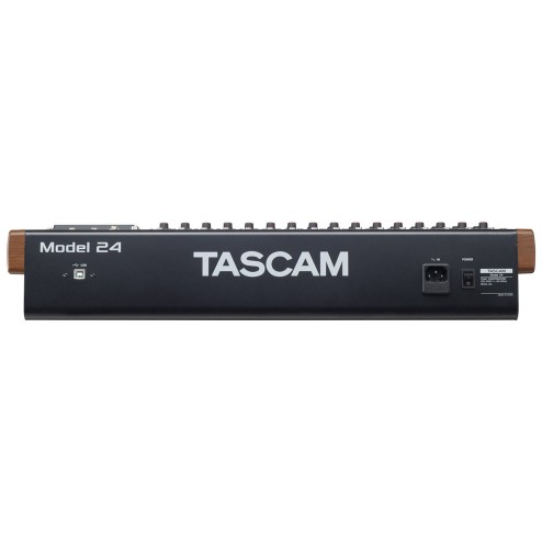 TASCAM MODEL 24 Digital Multitrack Recorder a 24 tracce
