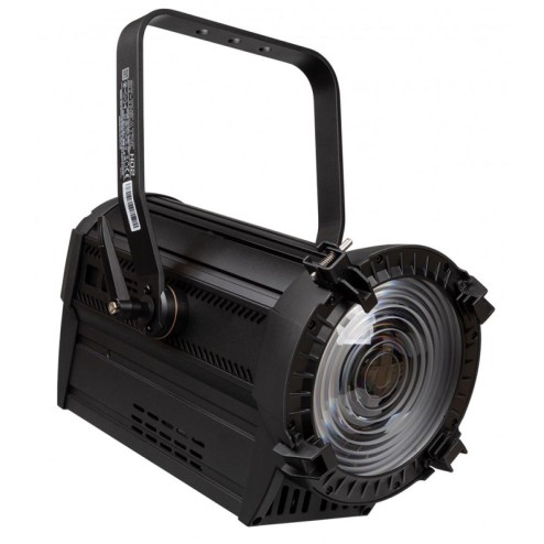 powerful-all-in-one-led-theater-spot-with-motorized-zoom-with-perfect-white-and-calibrated-color-pallet