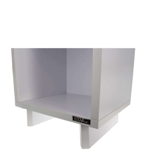 white-hi-fi-furniture-for-turntable-and-more-than-a-hundred-vinyls-rear-closed