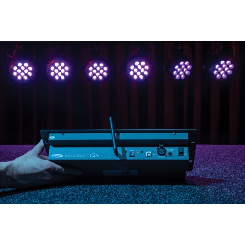 Showtec ColorCue 2 Air Controller LED a 6 fader intelligente alimentato a batteria, 6 colori, con DMX wireless